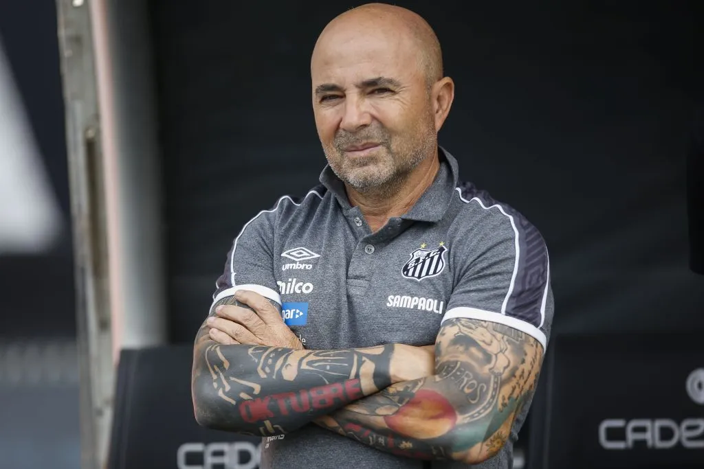 Sampaoli dirigió al Santos en 64 el 2019, logrando 35 vistorias y 14 derrotas. (Foto: Bruna Prado/Getty Images)