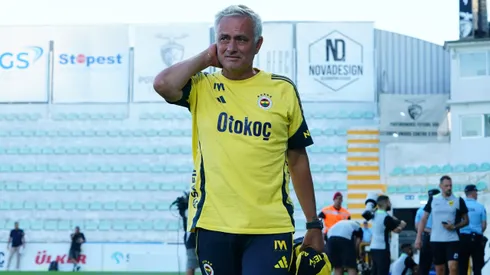 José Mpurinho dirige al Fenerbahce.