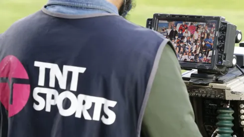 TNT puede dejar de ser la señal del fútbol chileno.