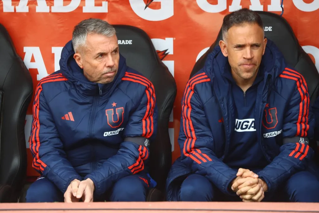 Desde que se cayó Eduardo Vargas que Álvarez se alejó de la dirigencia de la U. Foto: Jonnathan Oyarzun/Photosport