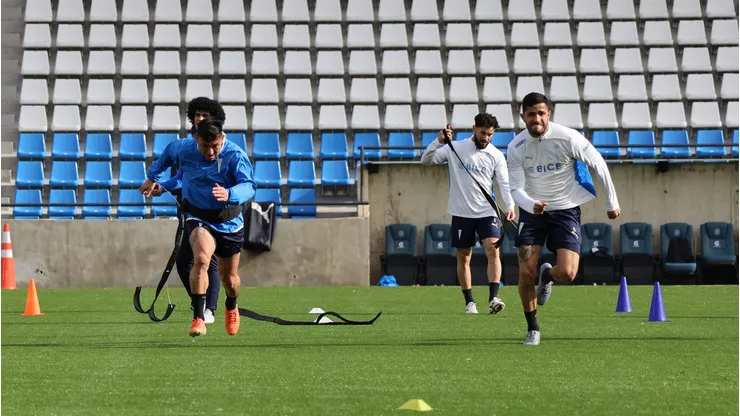 Universidad Católica entrenó por primera vez en el Claro Arena.