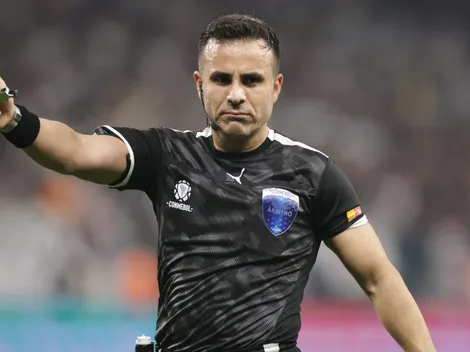 Mientras el arbitraje chileno sufre, Piero Maza es premiado en las Eliminatorias