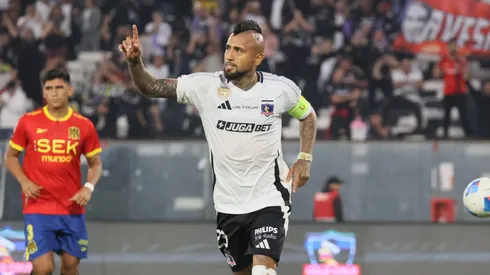 Vidal podría seguir en Colo Colo si suma minutos ante la UC