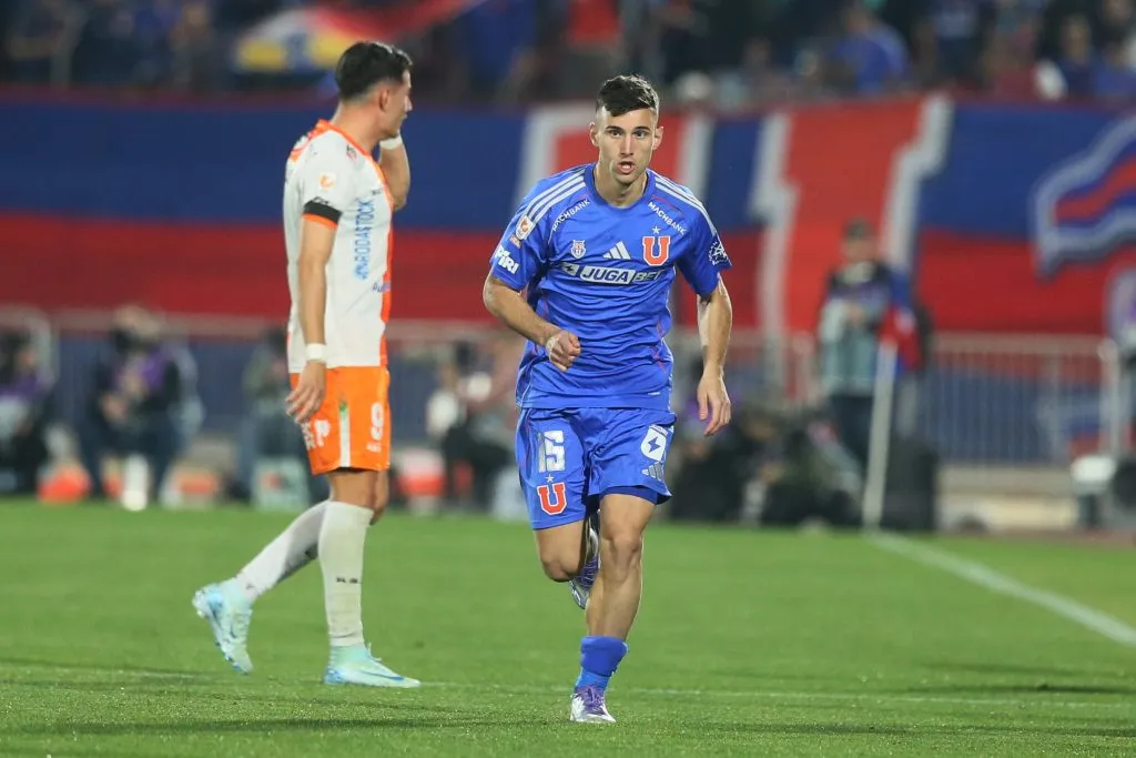 Felipe Salomoni  ya suma goles y asistencias por U de Chile. Foto: Dragomir Yankovic/Photosport