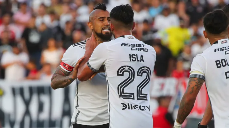 Mauricio Isla destapó que Arturo Vidal colgará los botines pronto.