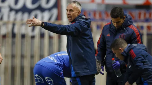 Gustavo Álvarez vive complicado momento interno.