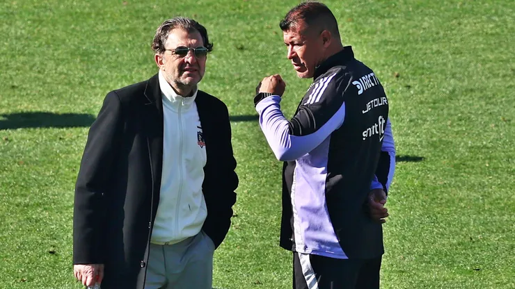 Aníbal Mosa y Jorge Almirón definieron plantel de Colo Colo para el segundo semestre.