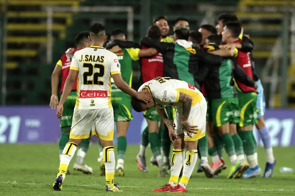 Coquimbo Unido tras la eliminación ante Defensa y Justicia. (Alejandro Pagni – Pool/Getty Images).