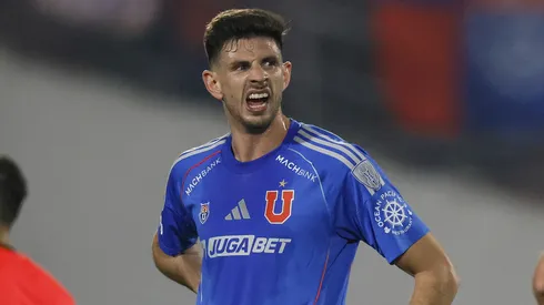 Pinilla avisa que Di Yorio podrá jugar en la U sin operarse, pero le tendrán que encajar la rodilla en los partidos.