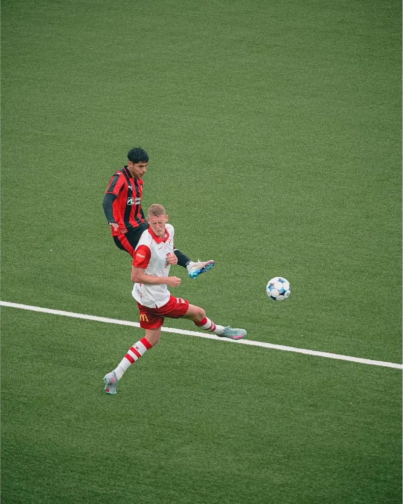 Darío Osorio se matriculó con una asistencia que deja al Midtjylland más cerca de la fase liga de la UEFA Europa League. Foto: Midtjylland.