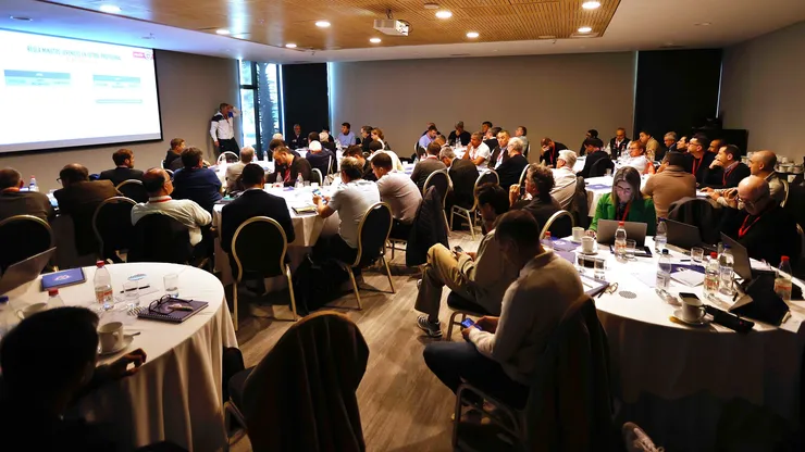 Los clubes se reunieron con la ANFP con propuestas para "mejorar" el fútbol chileno.