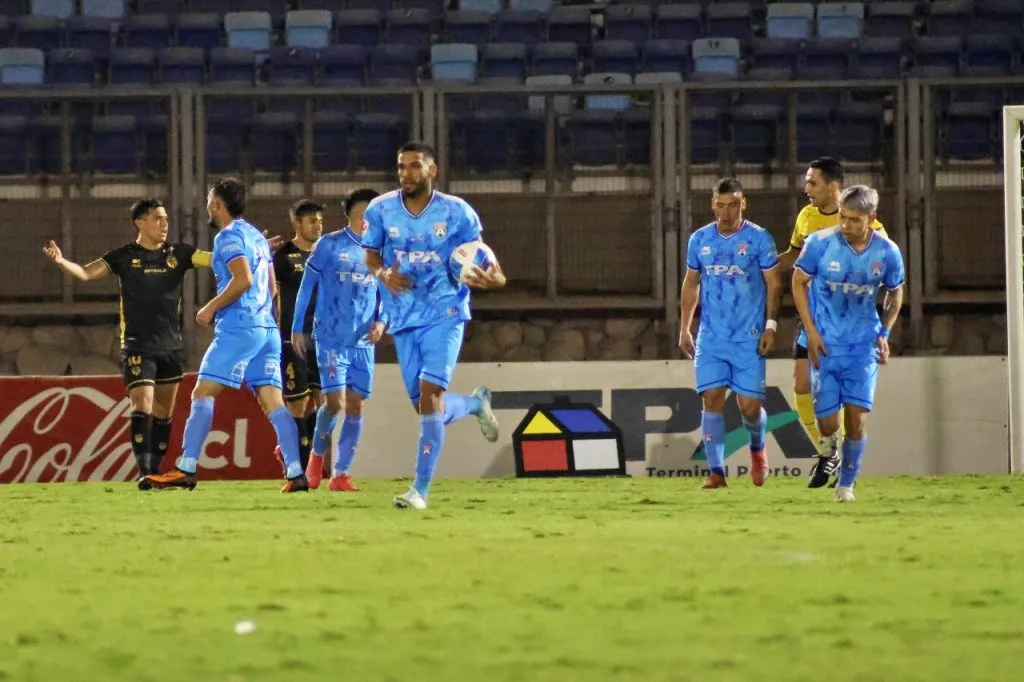 San Marcos de Arica, actual escolta del líder Copiapó en Primera B (Photosport)