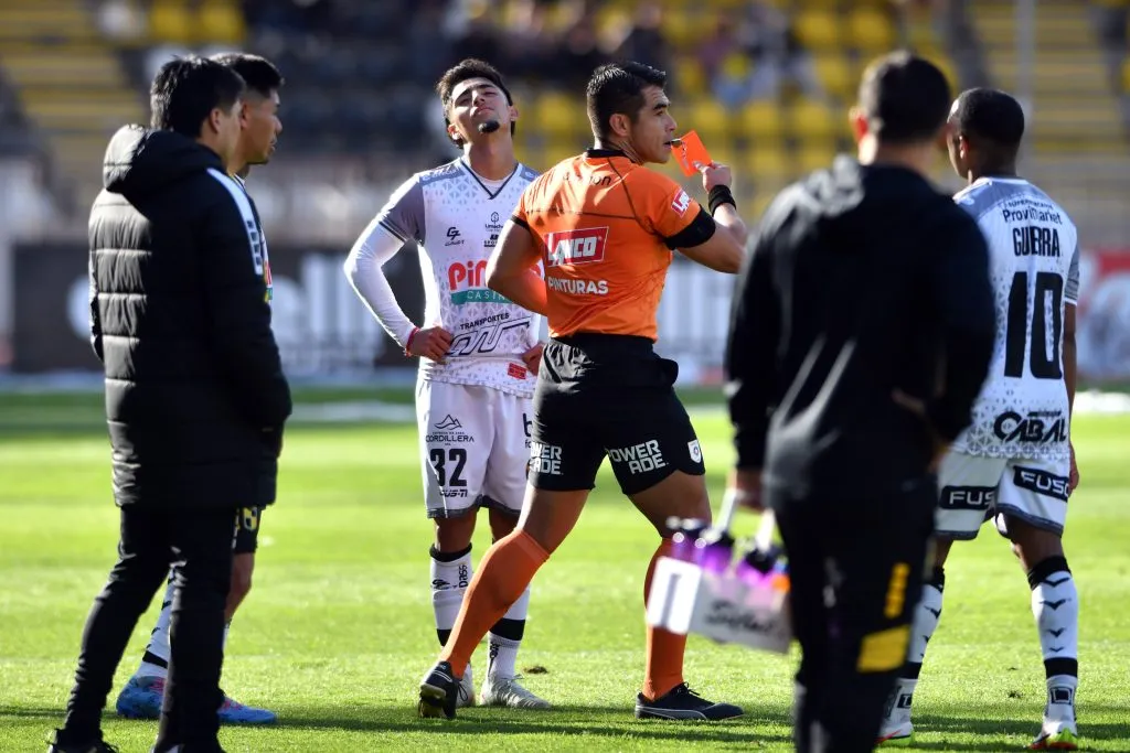 José Cabero fue castigado tras error arbitral en duelo entre Coquimbo Unido y Deportes Limache | Photosport