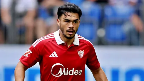 El chileno todavía no puede debutar de manera oficial en Sevilla.
