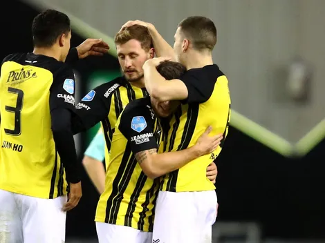 Emblemático club que tuvo dos chilenos recibe el golpe final en Países Bajos