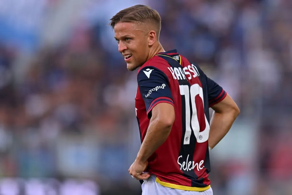 Karlsson actualmente milita en el Bologna.