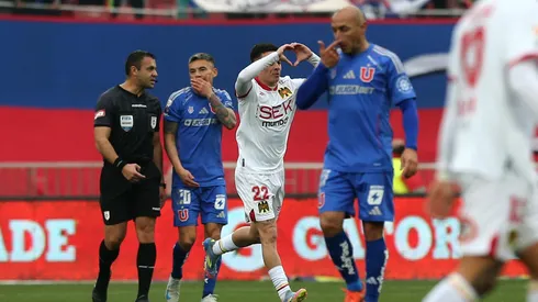 La U le regaló un tonto penal a Unión Española.