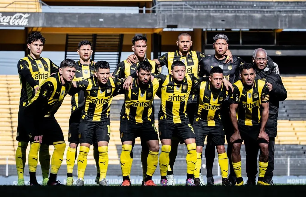 Brayan Cortés no jugaba desde el 6 de julio. Debutó por Peñarol con triunfo ante Nacional