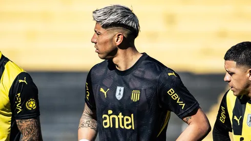 La felicidad de Cortés tras su inesperado y gran debut con Peñarol en el clásico ante Nacional.