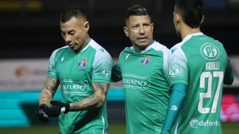 Eduardo Vargas y Leonardo Valencia, las dos grandes figuras de Audax Italiano.