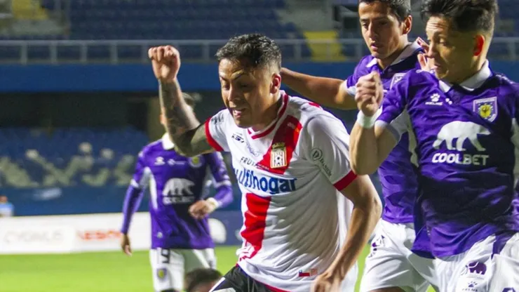 Curicó terminó con 9 jugadores ante Deportes Concepción