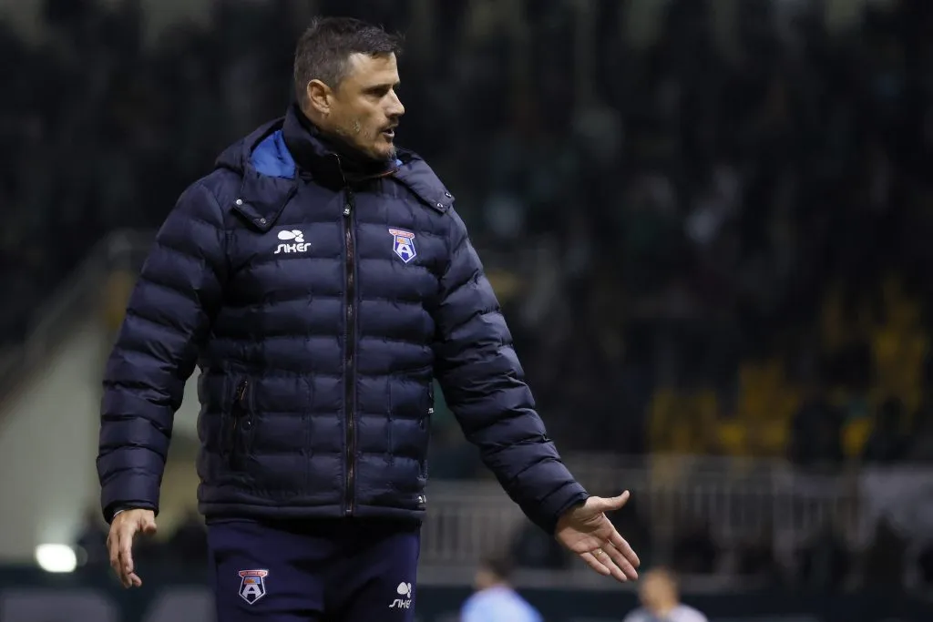 Cavalieri sostuvo que hay que tener ojo con los arbitrajes a Cobreloa y Wanderers