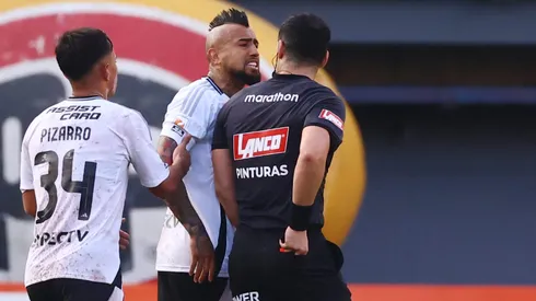Arturo Vidal encaró al árbitro tras el partido y le puede costar muy caro.