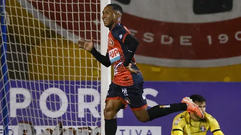 Limache goleó a Audax y se escapa de la zona de descenso