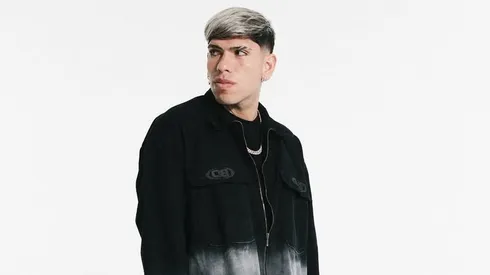 Carlos Palacios debuta como modelo de ropa