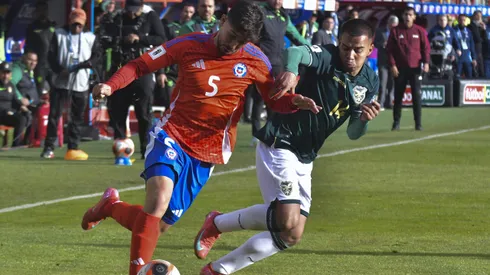 Felipe Loyola jugando por la selección chilena.