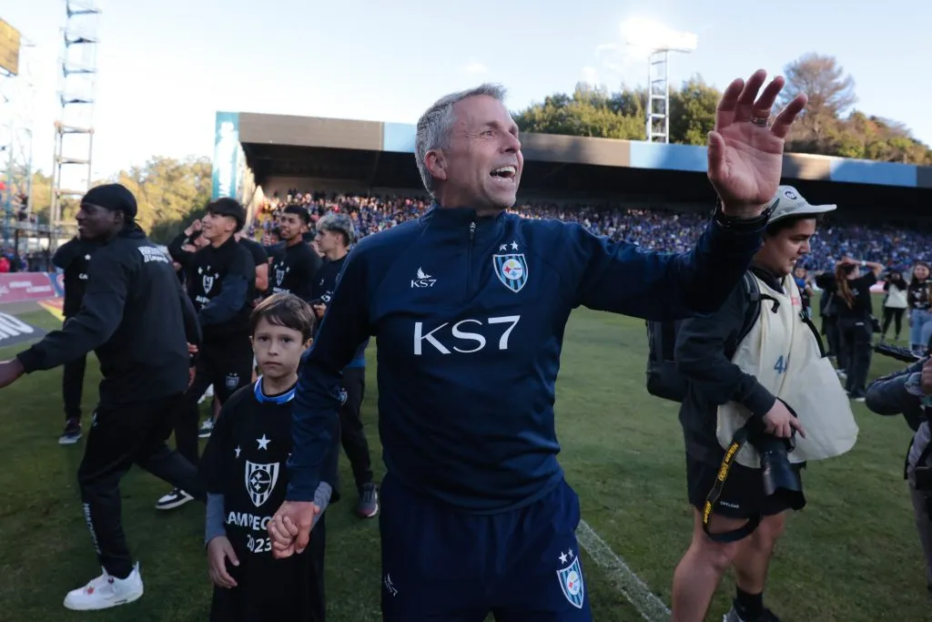 Huachipato fue campeón en 2023 con Gustavo Álvarez como DT. (Javier Vergara/Photosport).