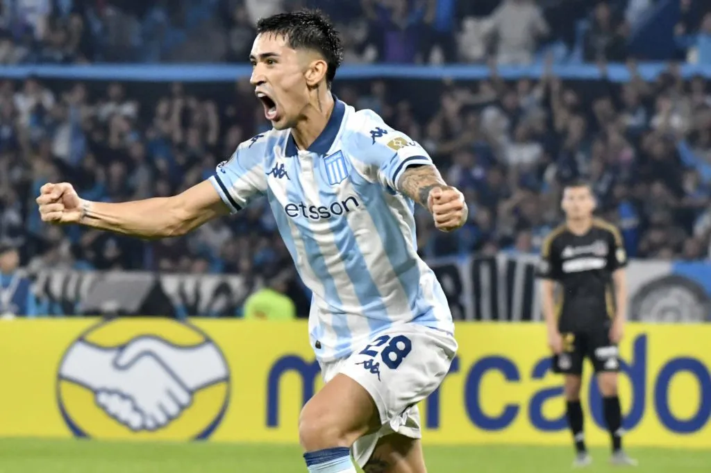 Santiago Solari festeja ante Colo Colo en el Cilindro de Avellaneda. (Fotobaires/Photosport).
