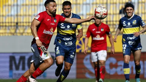 Rancagüinos y viñamarinos podrían recibir un duro golpe por parte de la FIFA.