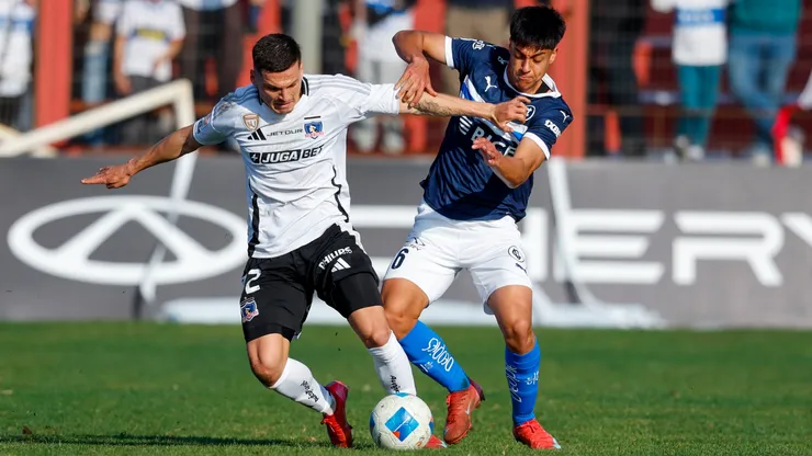 Lucas Cepeda y Sebastián Arancibia en el clásico entre Universidad Católica y Colo Colo en la fecha 4 del Campeonato Nacional 2025.
