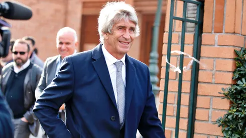 A Manuel Pellegrini lo catalogan como el "salvador" del fútbol chileno.