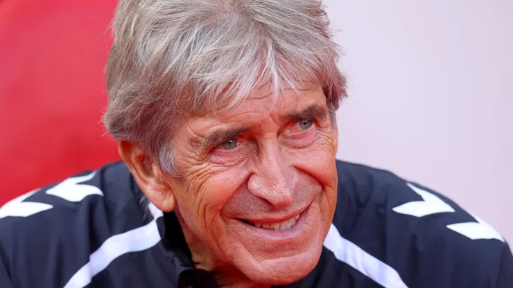 Manuel Pellegrini prepara al Betis para el debut.