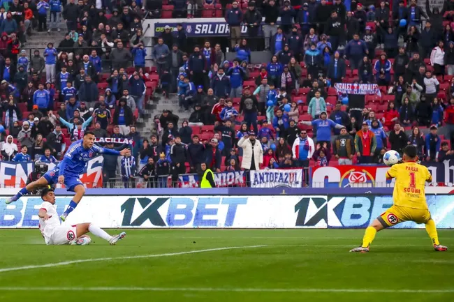 Unión Española cayó 4 a 1 contra U de Chile