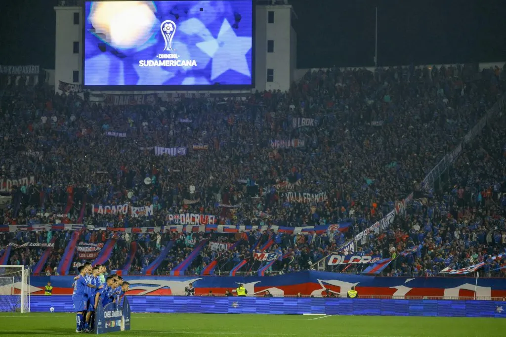 La historia de siempre: de dejar en el camino a Independiente y clasificar en Copa Sudamericana, la U ya tiene problemas para ser local en cuartos de final.