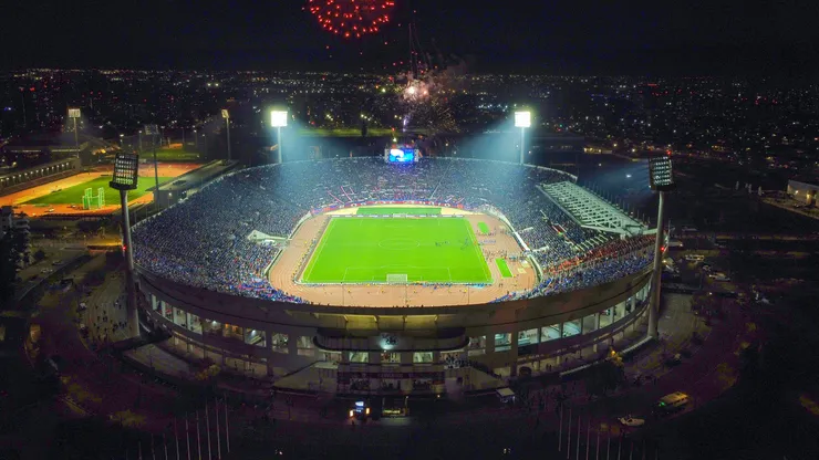 La U ya tiene problemas si clasifica en Copa Sudamericana...