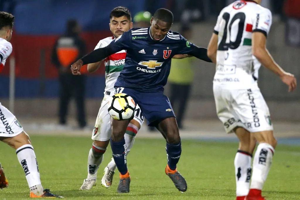 Armando Cooper no dejó una grata impresión en su paso por la Universidad de Chile hace unos años. Foto: Andres Pina/Photosport
