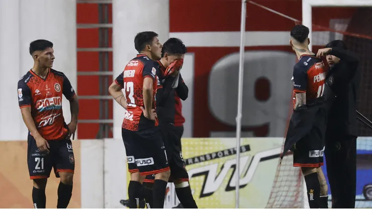 Limache perdió a su "9" por todo el año.