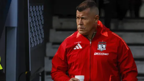 Jorge Almirón toma otra rara decisión en Colo Colo.