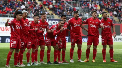 Ñublense se impuso pese a la expulsión de Federico Mateos.