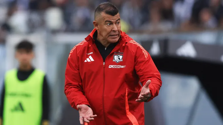 Aparecen los primeros nombres para reemplazar a Almirón en Colo Colo.