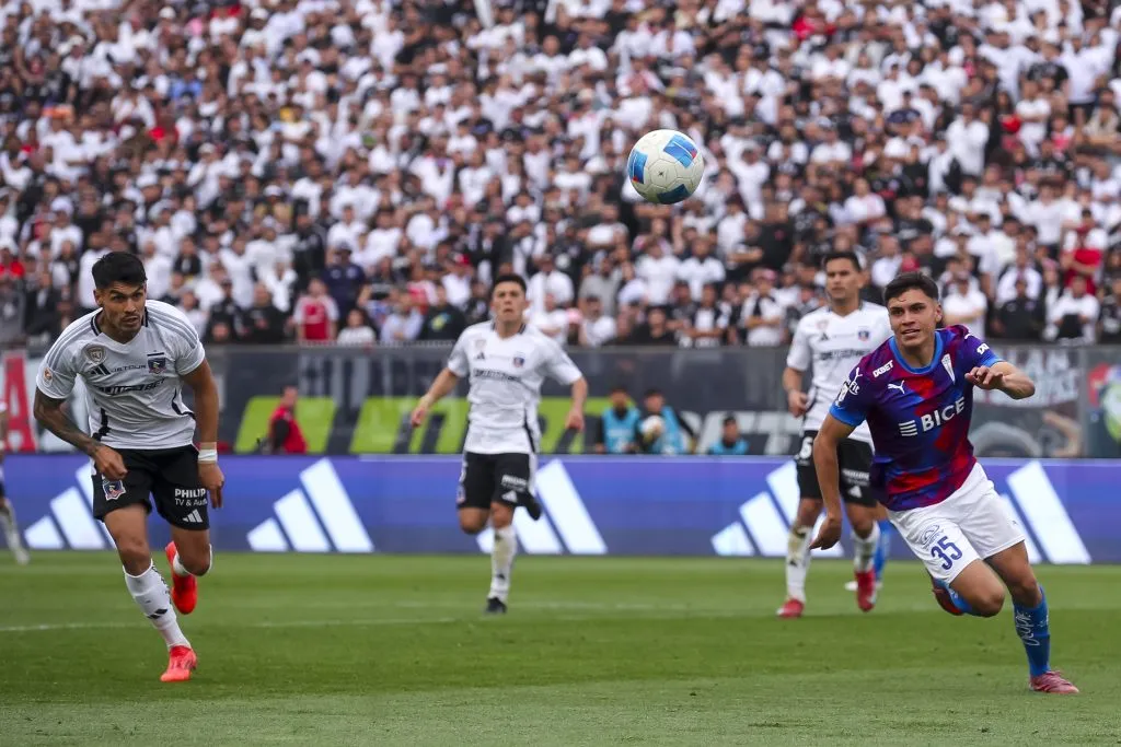 Diego Corral fue otro de los protagonistas de la goleada de la UC a Colo Colo. Foto: Pepe Alvujar/Photosport