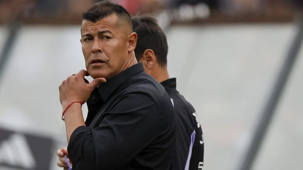 Jorge Almirón no sigue en Colo Colo. Foto: Photosport