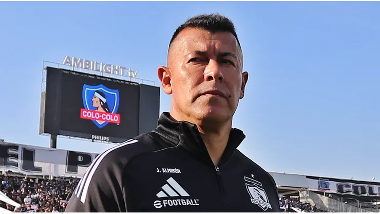 Almirón tiene las horas contadas en Colo Colo.