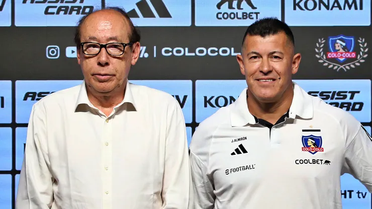 Alfredo Stöhwing, presidente de Colo Colo al momento de firmar a Jorge Almirón.