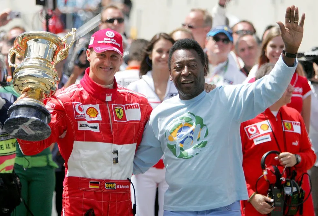 Michael Schumacher junto a Pelé. Imagen: Getty