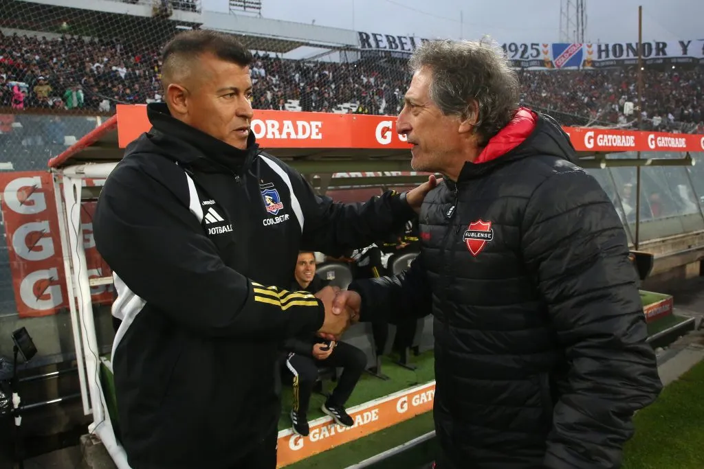 Mario Salas se ve reemplazando a Jorge Almirón en Colo Colo. | Foto: Photosport.